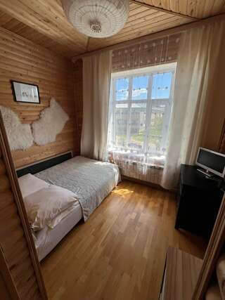 Гостевой дом Затерянный мир Покров Семейный 2х комнатный-3